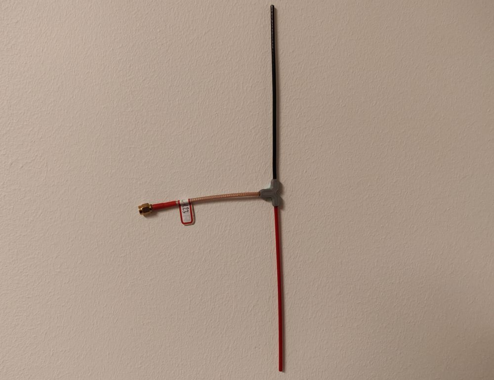 Dipole antenna